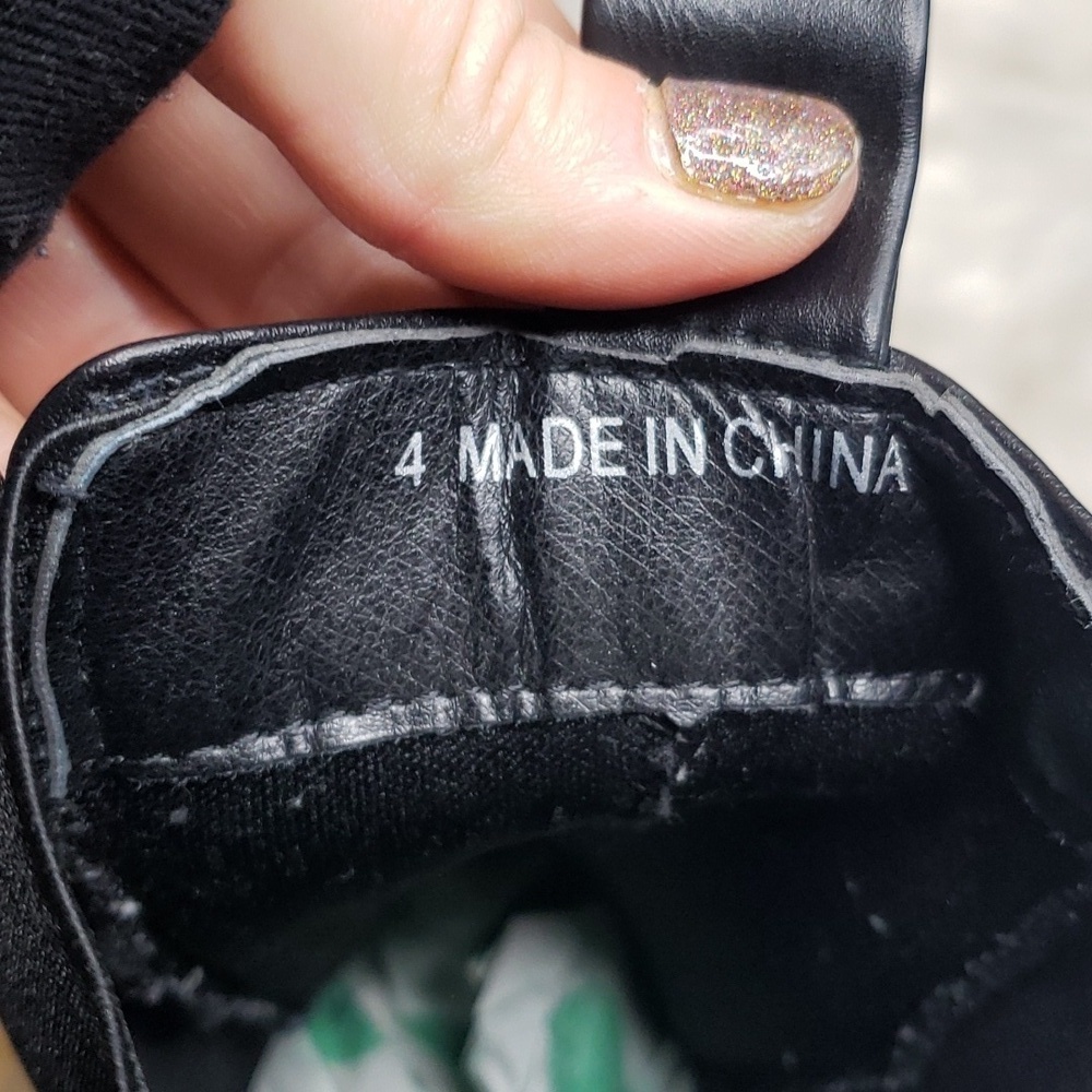 Dolls Kill Public Desire CHERRY BLACK CHUNKY SOLE CHELSEA ANKLE BOOTS 6 - Picture 13 of 16